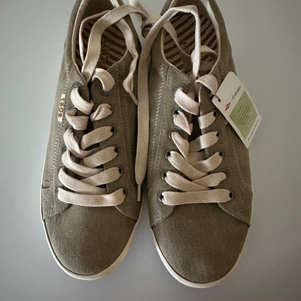Taos Footwear Olive Green Canvas Lace-Up Sneakers